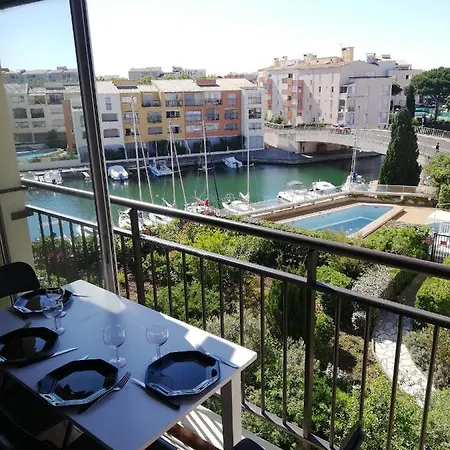 Apartment Studio Cap D'agde Avec Vue Port Et Piscine