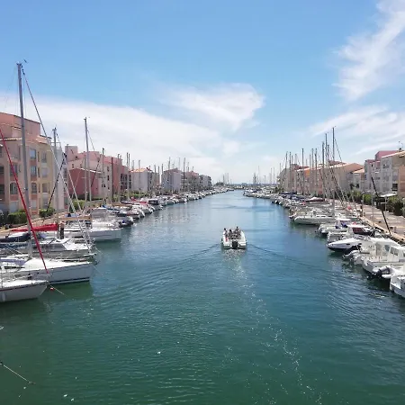 Studio Cap D'agde Avec Vue Port Et Piscine Apartment