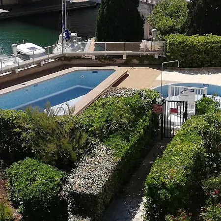Studio Cap D'agde Avec Vue Port Et Piscine Apartment