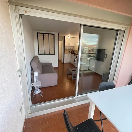 Apartment Studio Cap D'agde Avec Vue Port Et Piscine Agde